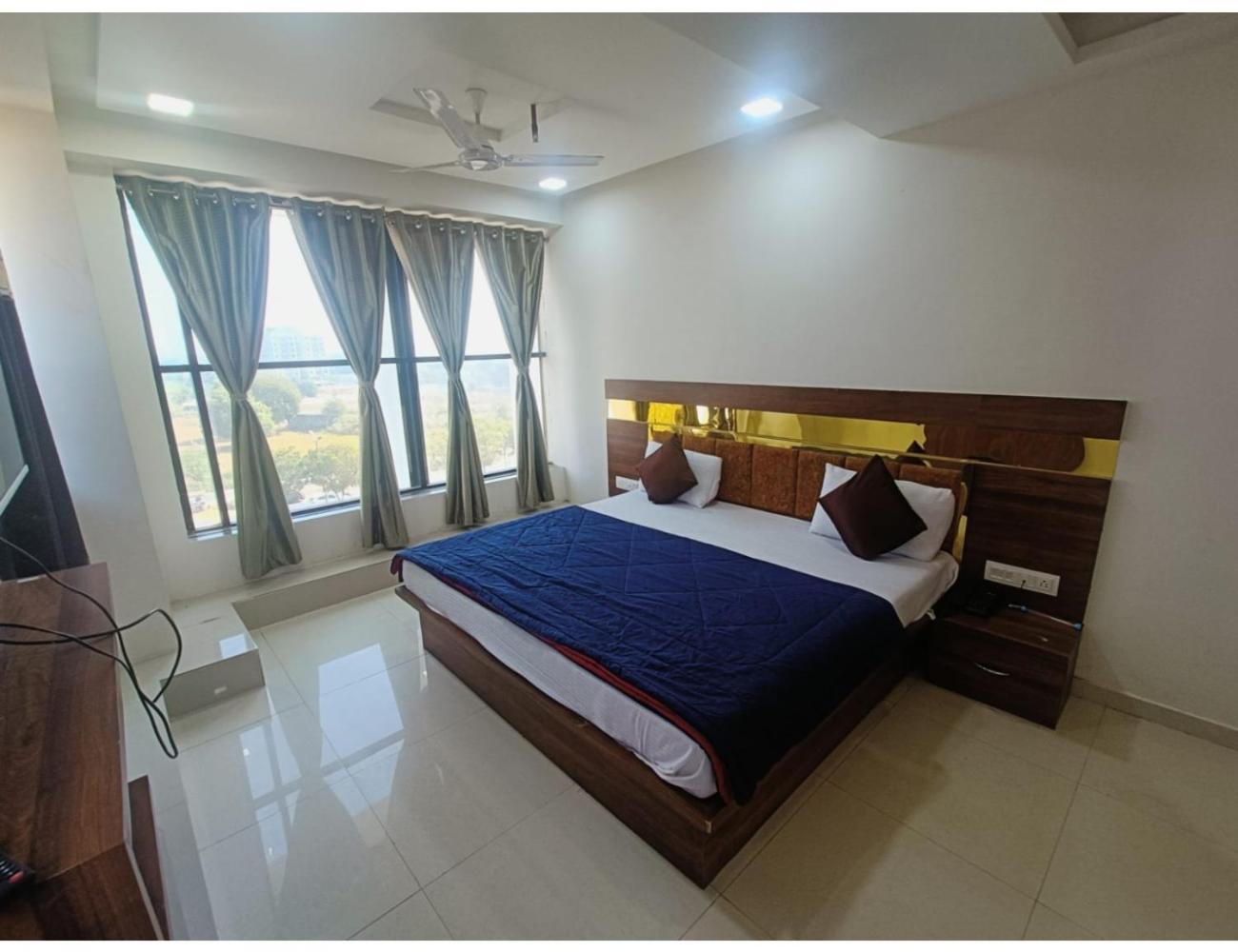 Hotel Paradise, Naroda Ахмедабад Екстер'єр фото