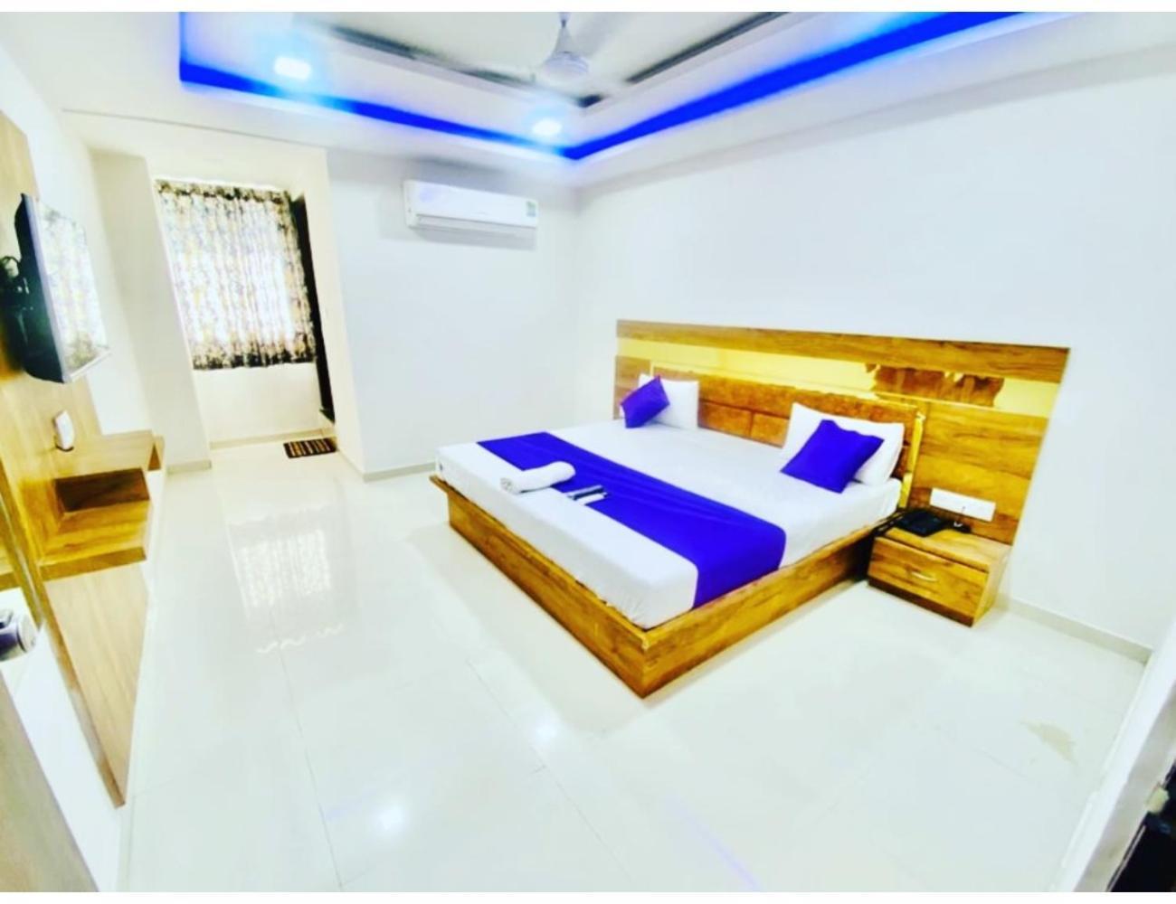 Hotel Paradise, Naroda Ахмедабад Екстер'єр фото